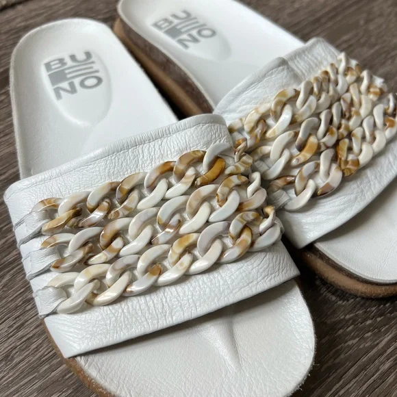 Free People Bueno Footwear Emilia White Chain Slide - Picture 1 of 8